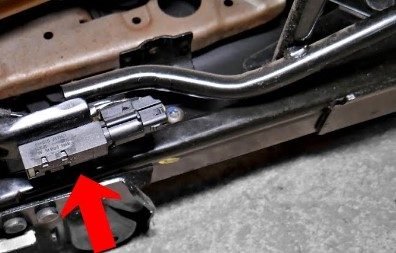 C1946 Seat Track Position Switch Circuit Open