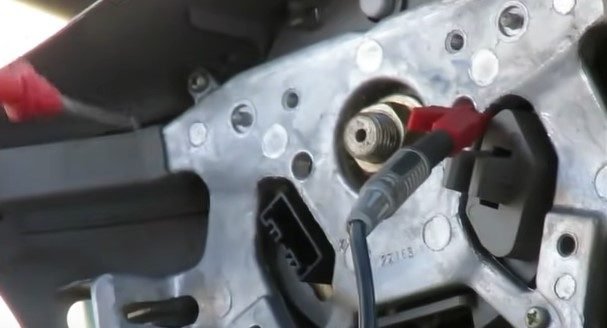 P1564 Nissan - Ascd Steering Switch Location