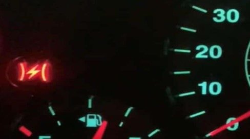 Jeep Compass Lightning Bolt Warning Light Why Jeep Compass Lightning Bolt Warning Lights Come On