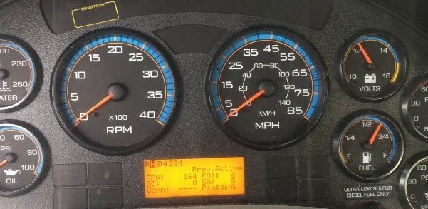 What does the International Truck Warn Engine Light mean